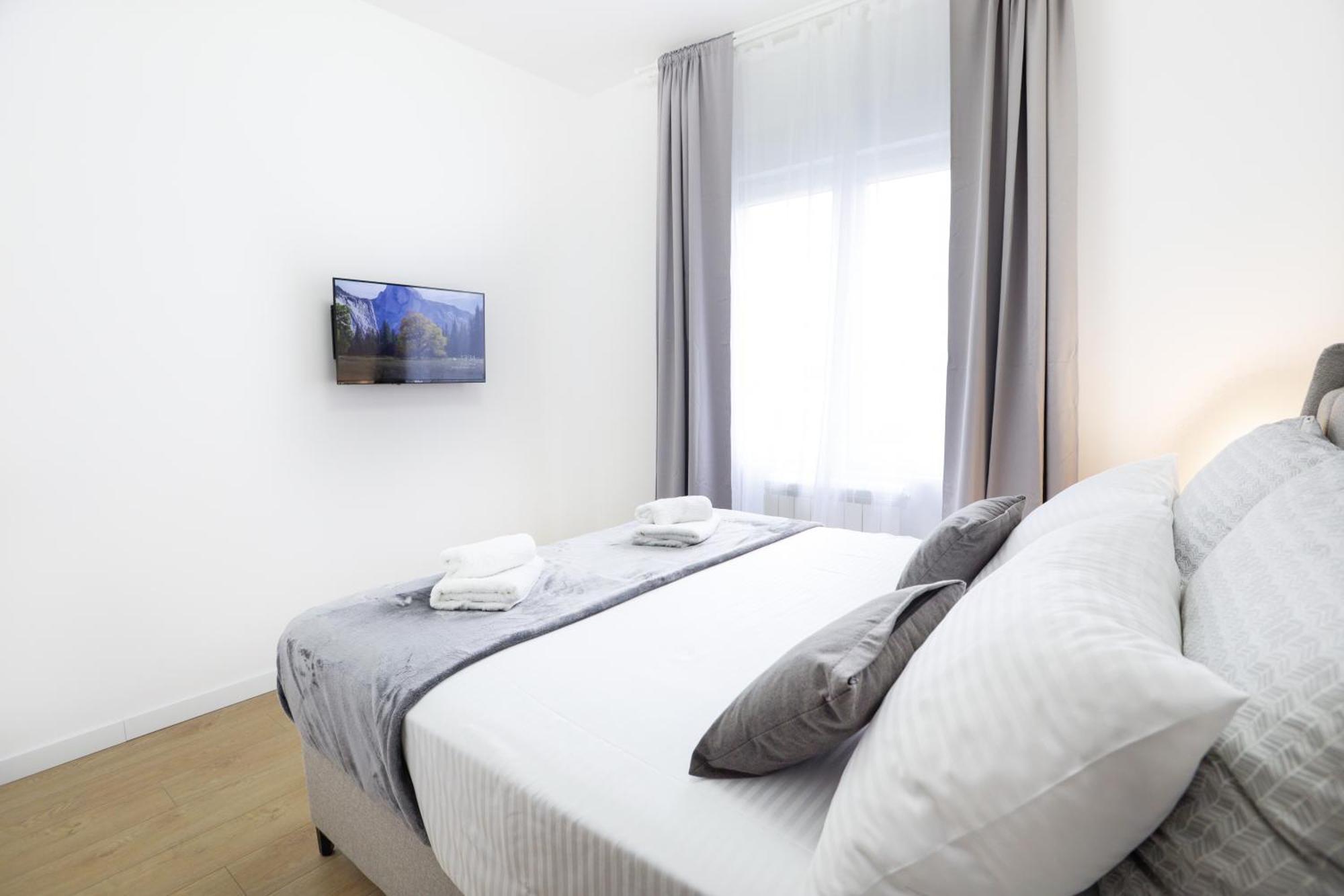 Airport Belgrade Apartments Surčin エクステリア 写真